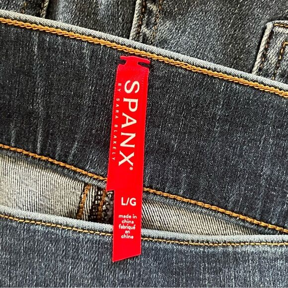 Spanx Women’s Skinny Jeans Large Stretch Denim Slimming Distressed NWT - Picture 6 of 9